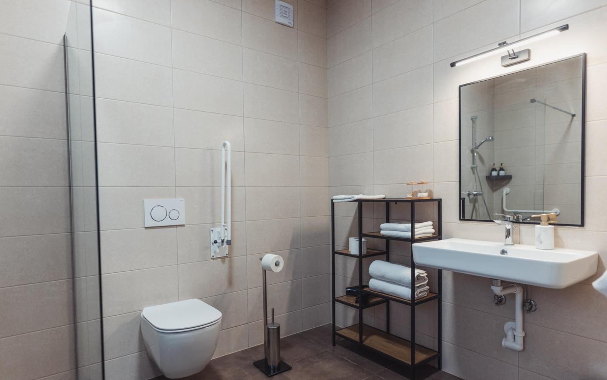 Hisa Na Ravnah Hotel Pišece Eksteriør billede
